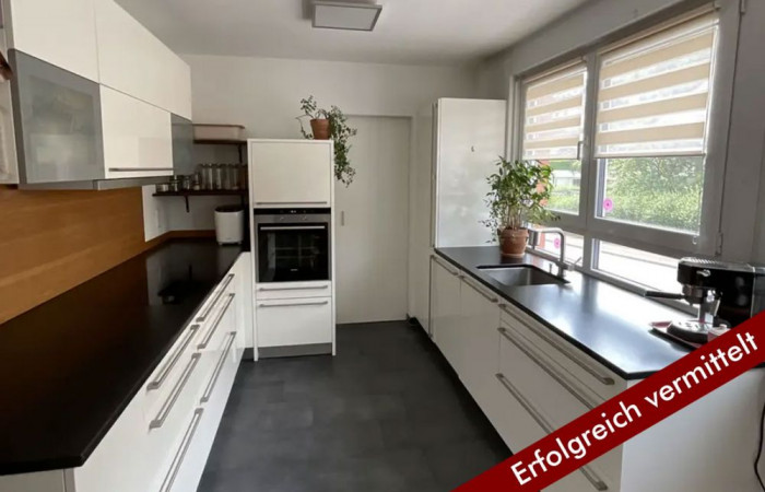  Sehr hochwertige 4 Zimmer ETW mit Garten und Tiefgarage in Lörrach